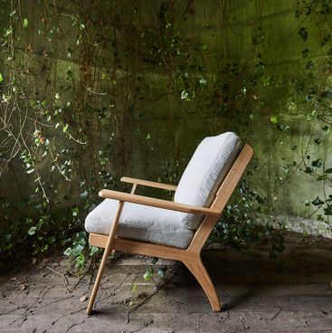 HYGGE Lounge Chair | Fabric
